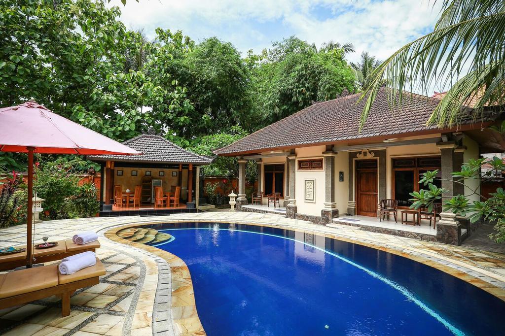 Villa Maryadi Lovina Exterior foto