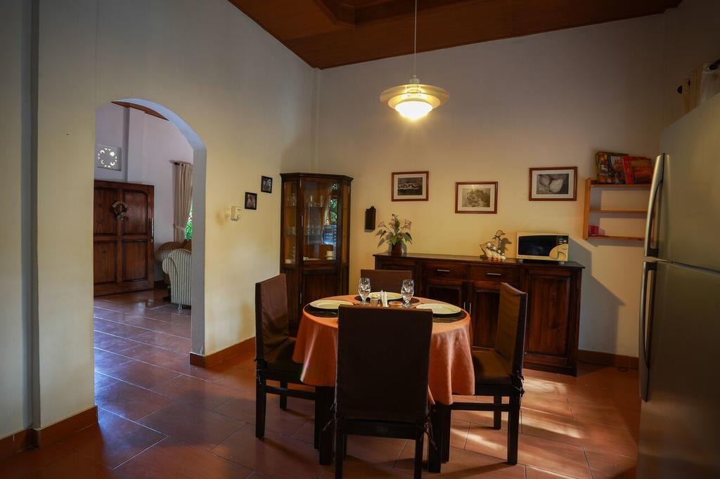Villa Maryadi Lovina Exterior foto