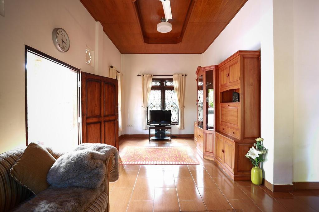 Villa Maryadi Lovina Exterior foto